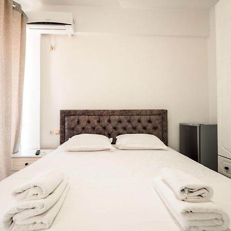 Alnes Hotel Saranda Kültér fotó