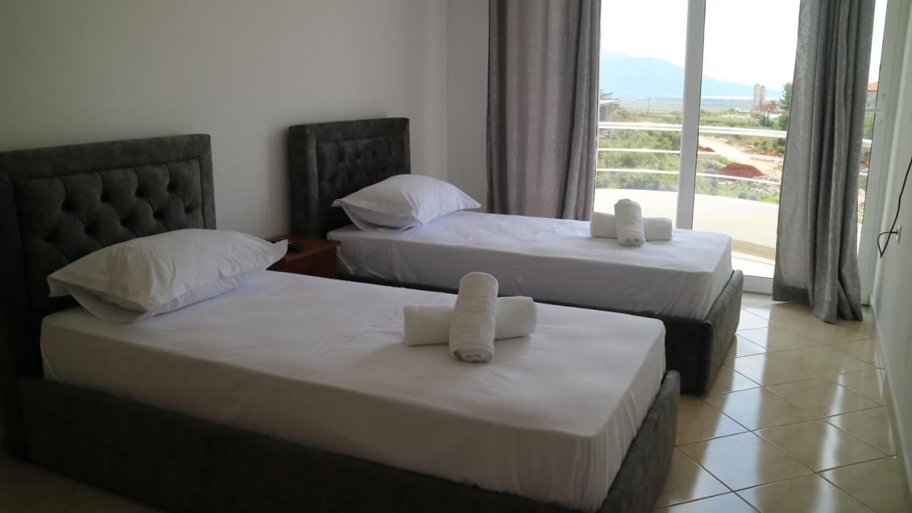 Alnes Hotel Saranda Kültér fotó