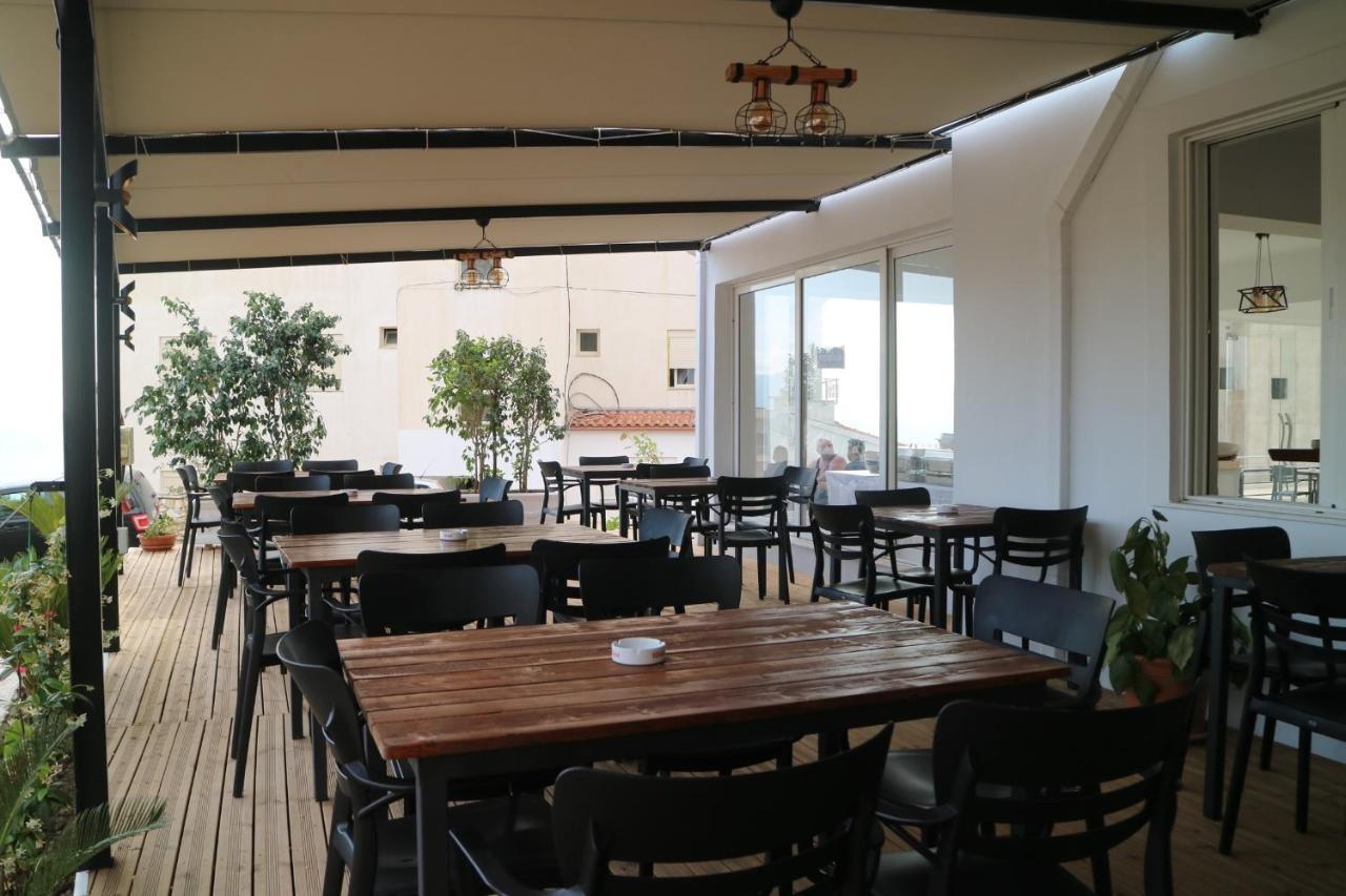 Alnes Hotel Saranda Kültér fotó