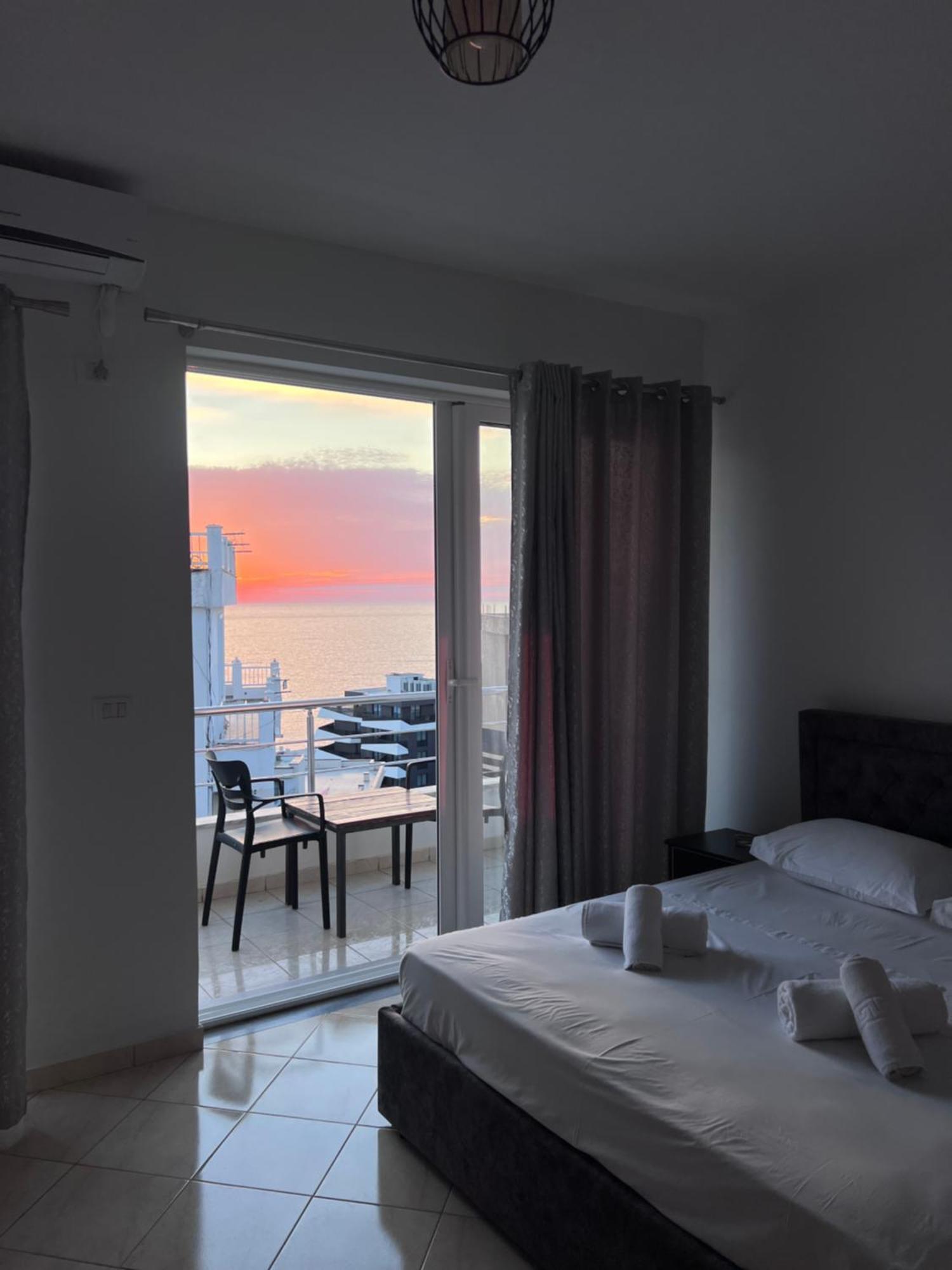 Alnes Hotel Saranda Kültér fotó