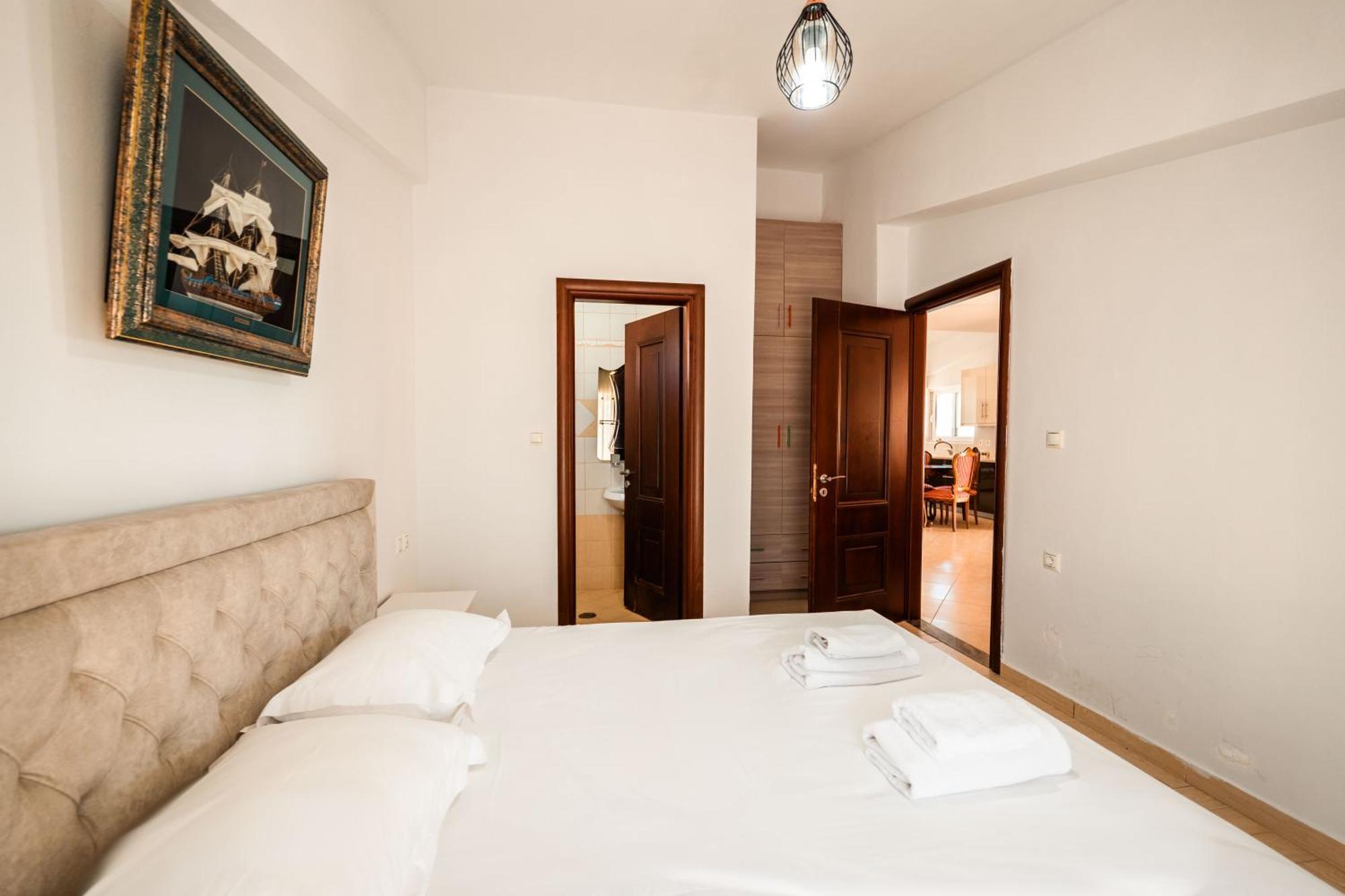 Alnes Hotel Saranda Kültér fotó