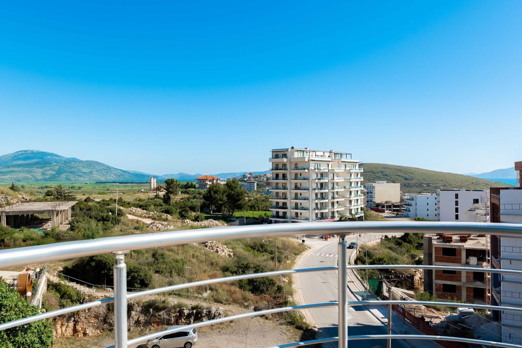 Alnes Hotel Saranda Kültér fotó