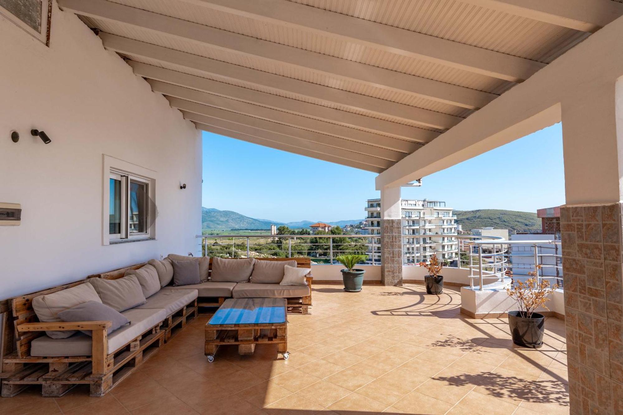 Alnes Hotel Saranda Kültér fotó