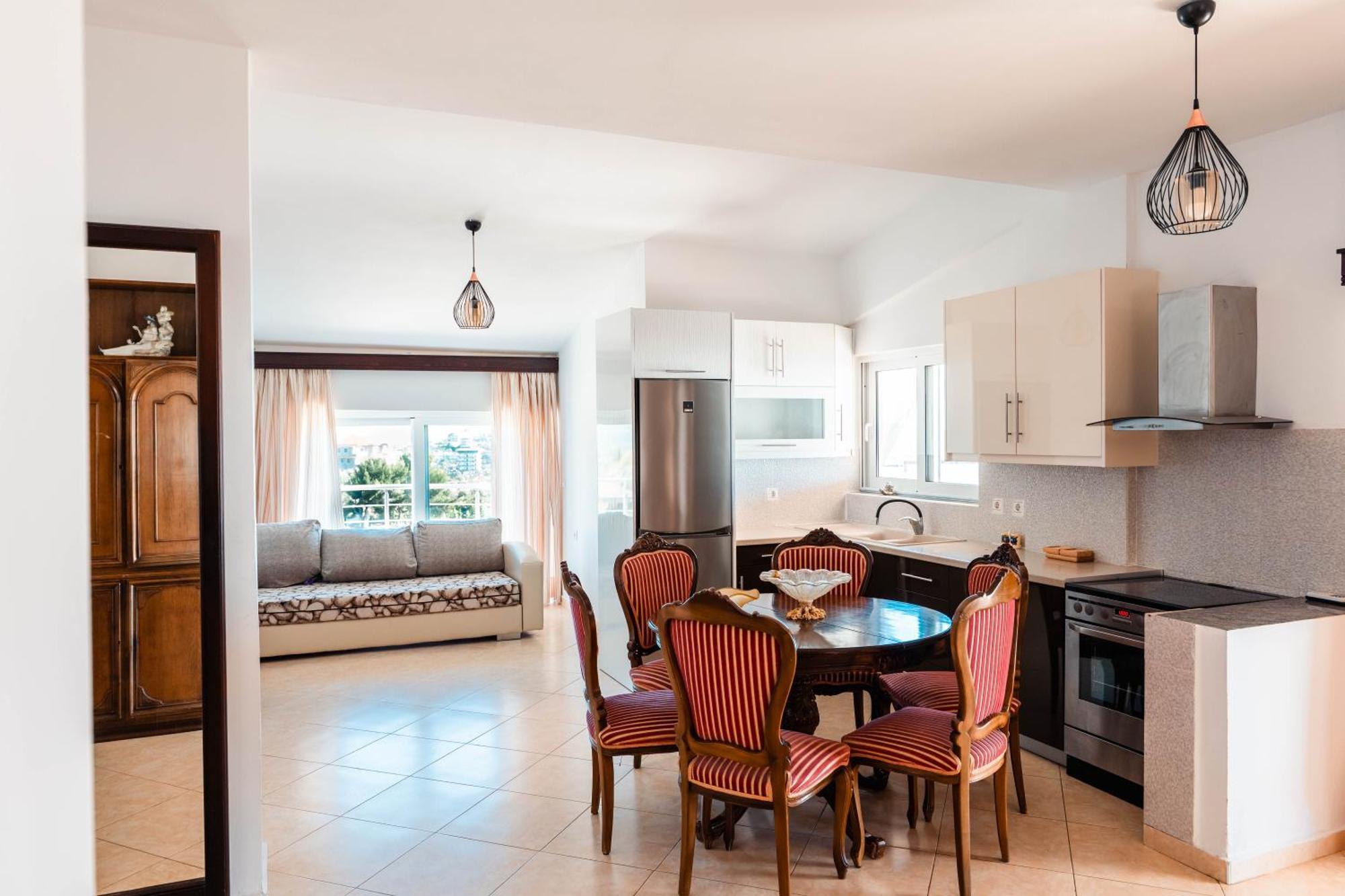 Alnes Hotel Saranda Kültér fotó